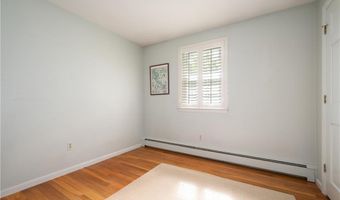 70 High Ridge Dr, Cumberland, RI 02864