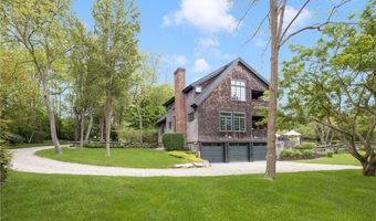 56 Summerfield Ln, Middletown, RI 02842