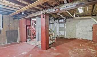 37 Main St, Cumberland, RI 02864