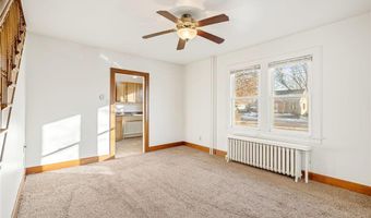 907 8th St SE, Austin, MN 55912