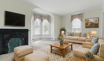 221 FRANKLIN St, Alburtis, PA 18011