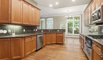 3011 Riverstone Trl 8, Atlanta, GA 30339