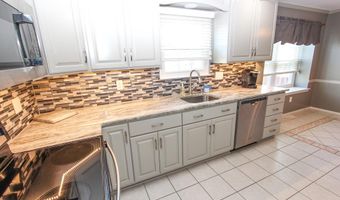18 REGAL Ct, Bear, DE 19701