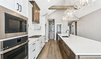 201 S Heritage Way, Andover, KS 67002