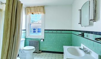 59 Colonial Ave, Cranston, RI 02910