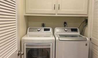 2 School St 403, Lincoln, RI 02802