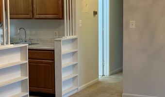 4227 AMERICANA Dr 204, Annandale, VA 22003