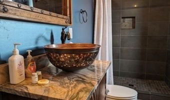 151 S Nomad Way, Big Water, UT 84741