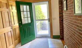 199 Main St, Belfast, ME 04915