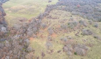 576 Th Ave, Albia, IA 52531