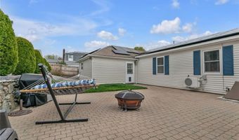 10 Mecca St, North Providence, RI 02904