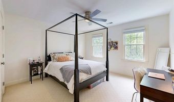 1 Northwest Psge, Barrington, RI 02806