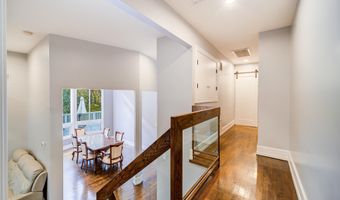 4 Ayr Ct, Airmont, NY 10901