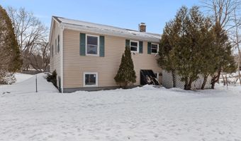 72 Louise St, Auburn, ME 04210