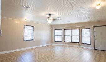 1058 S Berwick Ave, Basile, LA 70515