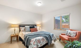 318 W 2ND Ave, Cheyenne, WY 82001