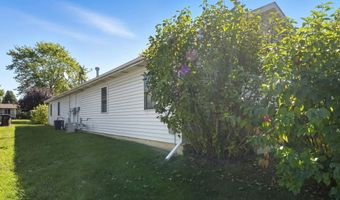 606 DeKalb Ave, Auburn, IN 46706
