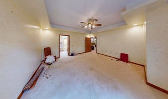 136 Lock Ln, Alum Creek, WV 25003