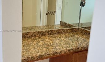 2910 Point East Dr M610, Aventura, FL 33160