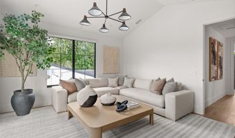 1136 STETSON St, Orlando, FL 32804