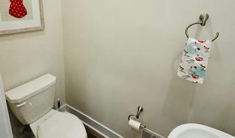 12435 SEA OAKS Ln #2, Berlin, MD 21811