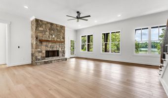 67 Cove Cir, Alexander City, AL 35010