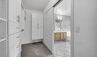 2399 S WALNUT Dr, Chandler, AZ 85286