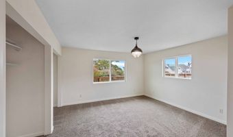 975 OCEAN Dr, Bandon, OR 97411