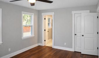 702 Center Dr W, Beaufort, SC 29902