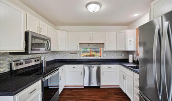 4919 Waller St, Ames, IA 50014