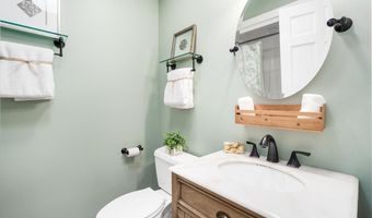 98 Woodview Hts, Bradford, NH 03221