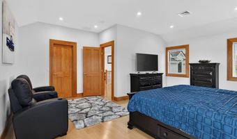 4362 Lake St, Bridport, VT 05734