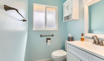 16305 SE STERLING Cir, Milwaukie, OR 97267
