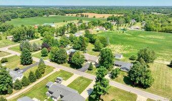 2915 Lee Marie Dr, Adrian, MI 49221