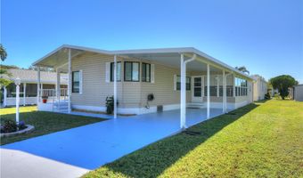 561 Dolphin Cir, Barefoot Bay, FL 32976