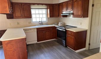 1929 Earls Ct, Allentown, PA 18103