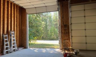 927 Bear Claw Rd, Clark Fork, ID 83811