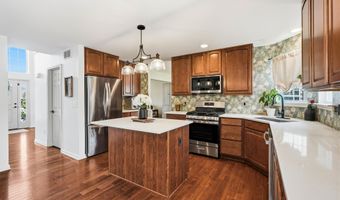 5 Tradewinds Ave, Barnegat, NJ 08005