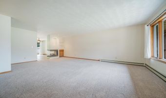 2232 N CLOUDVIEW Dr, Appleton, WI 54914