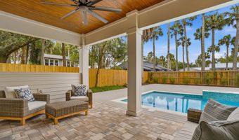 340 9TH St, Atlantic Beach, FL 32233