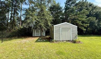 827 Plantation Dr, Adel, GA 31620