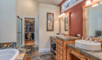 56081 Snow Goose Ct, Bend, OR 97707