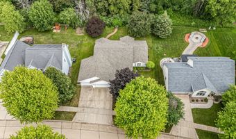 1424 E KEYSTONE Ln, Appleton, WI 54913
