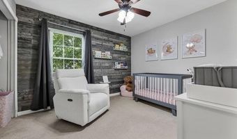514 Great Hill Dr, Ballwin, MO 63021
