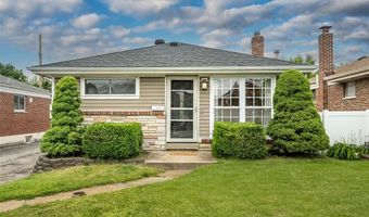 9327 Mackenzie Rd, Affton, MO 63123