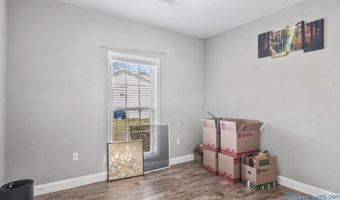 826 Barnes St, Albertville, AL 35950