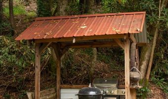 1395 Panther Crk, Almond, NC 28702