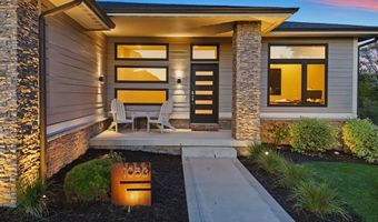 1053 Aaron Ct, Adel, IA 50003