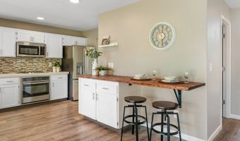 15067 Glendoveer Ct, Oregon City, OR 97045