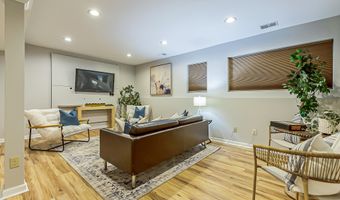 3532 Meadow Grove Trl, Ann Arbor, MI 48108